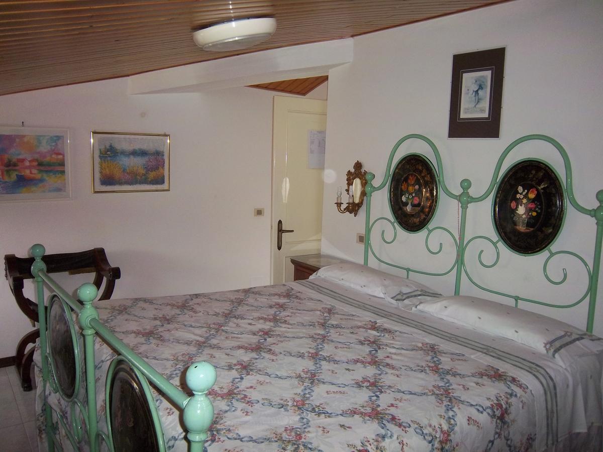 Agriturismo Villa Mozart Nel Verde Γκούμπιο Εξωτερικό φωτογραφία